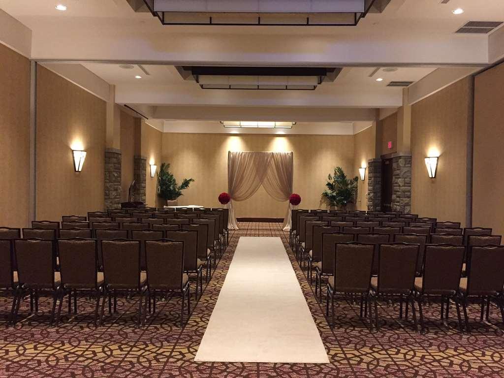 Doubletree Fallsview Resort & Spa By Hilton - Ниагарски водопад Съоръжения снимка