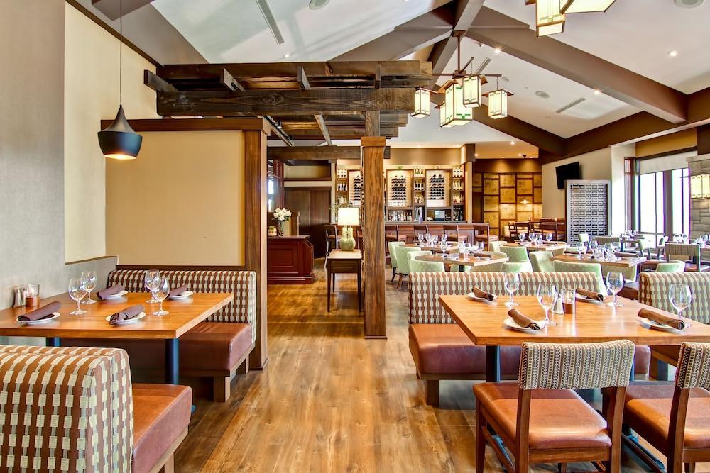 Doubletree Fallsview Resort & Spa By Hilton - Ниагарски водопад Екстериор снимка