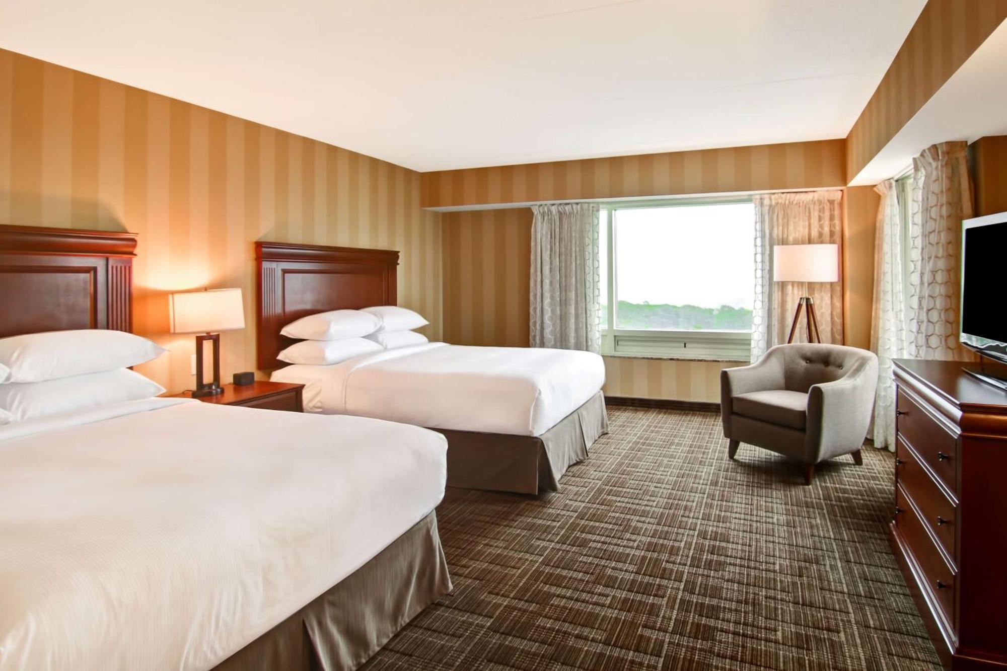 Doubletree Fallsview Resort & Spa By Hilton - Ниагарски водопад Екстериор снимка