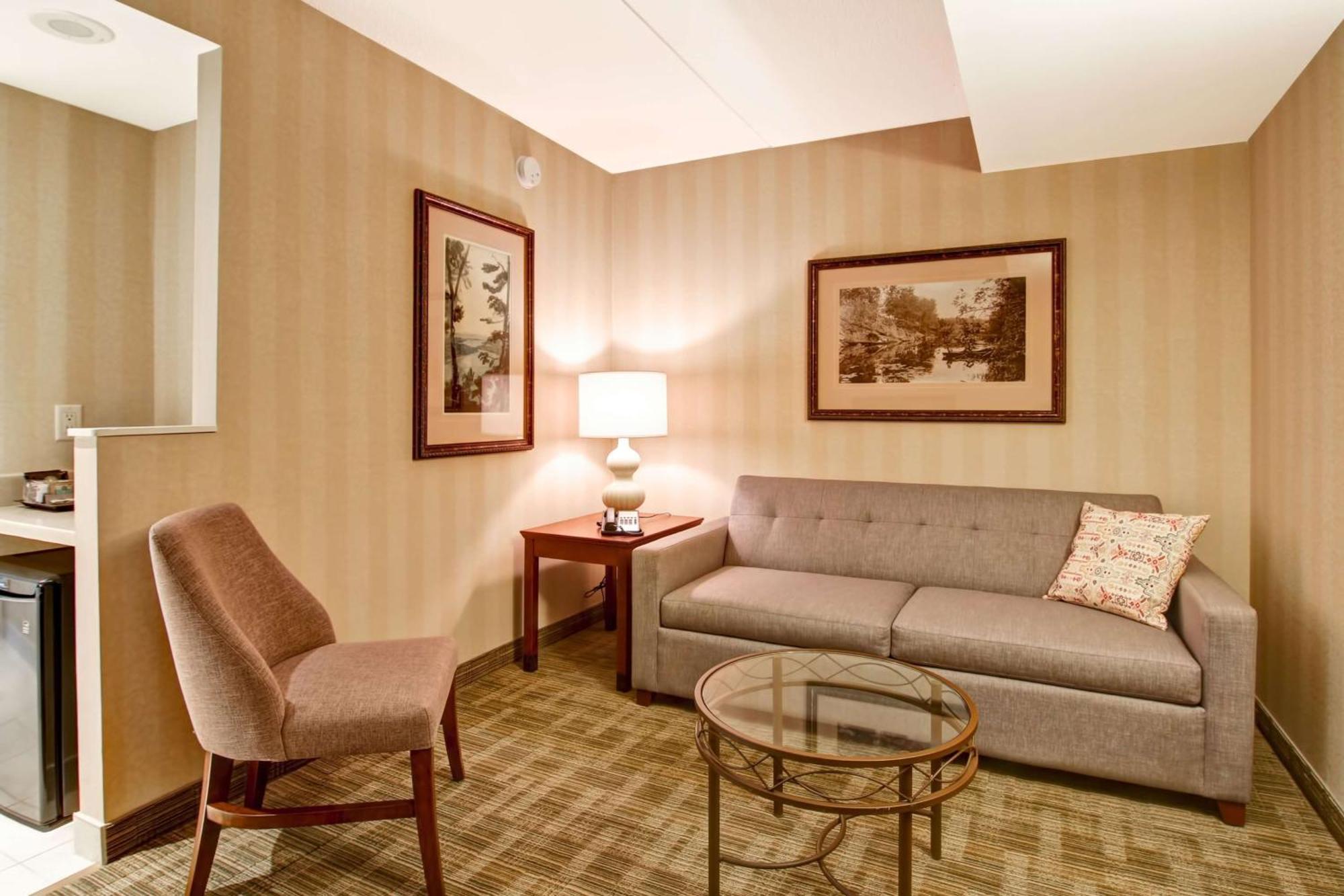 Doubletree Fallsview Resort & Spa By Hilton - Ниагарски водопад Екстериор снимка