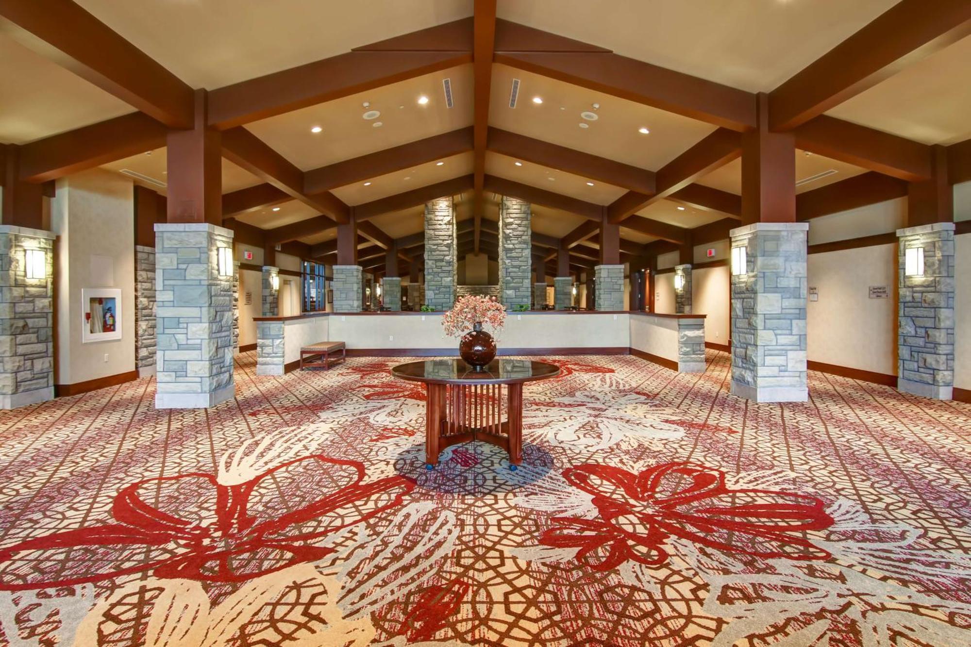 Doubletree Fallsview Resort & Spa By Hilton - Ниагарски водопад Екстериор снимка