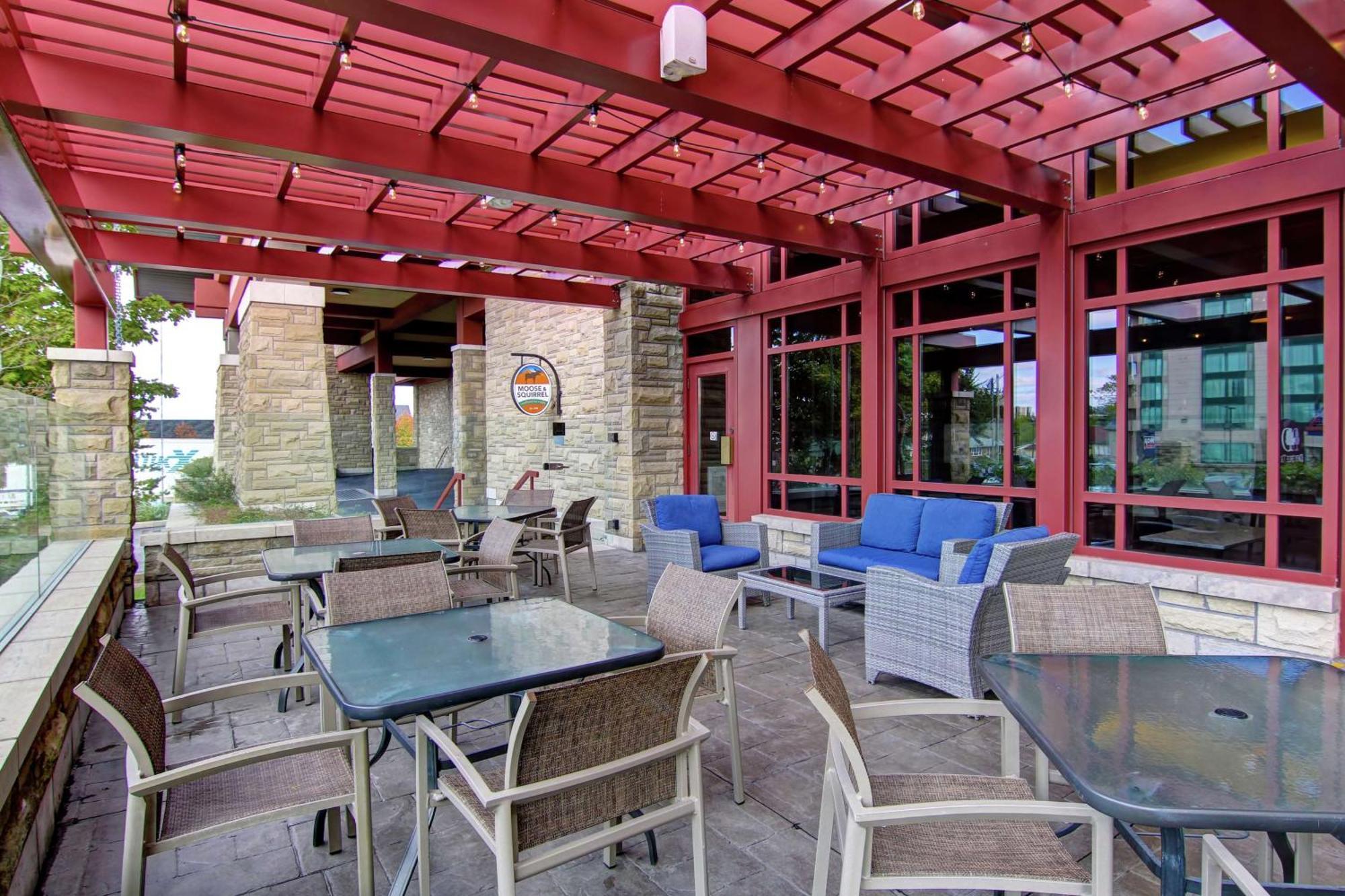 Doubletree Fallsview Resort & Spa By Hilton - Ниагарски водопад Екстериор снимка